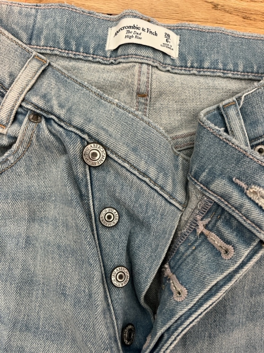 Abercrombie & fitch the dad high rise asymmetrical button fly Jean sz 28 - Picture 4 of 5